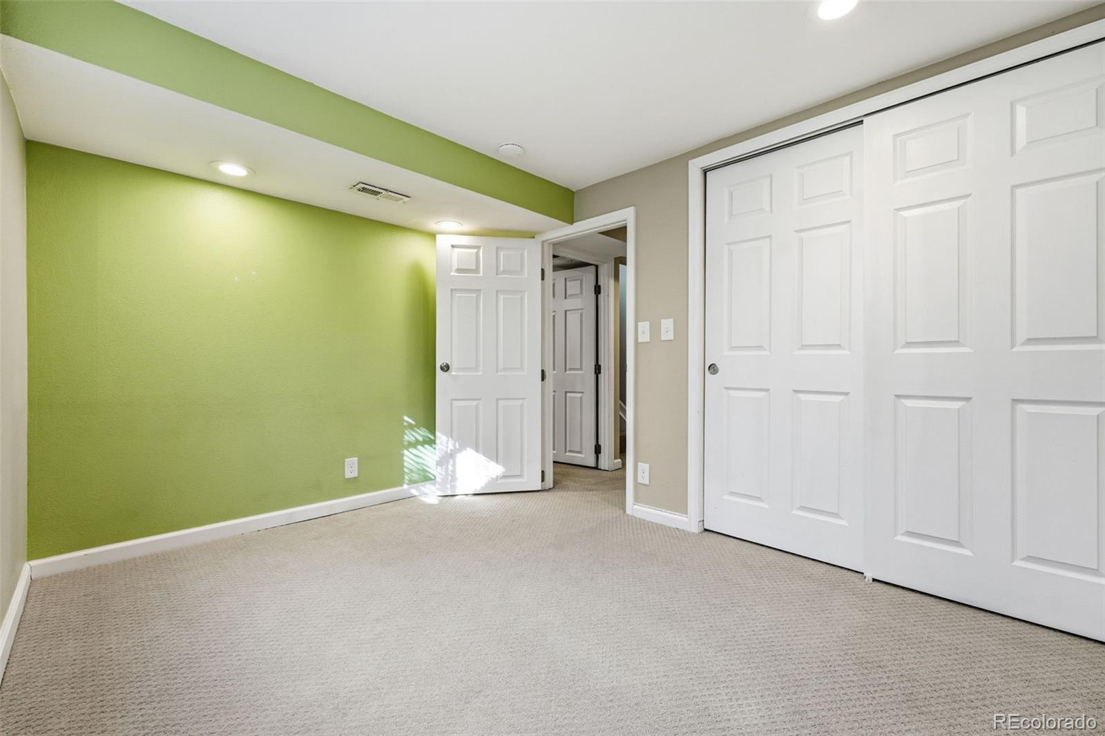 17660 Snowberry Way