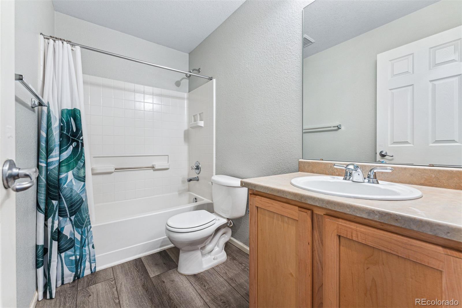 8894 E 29th Place