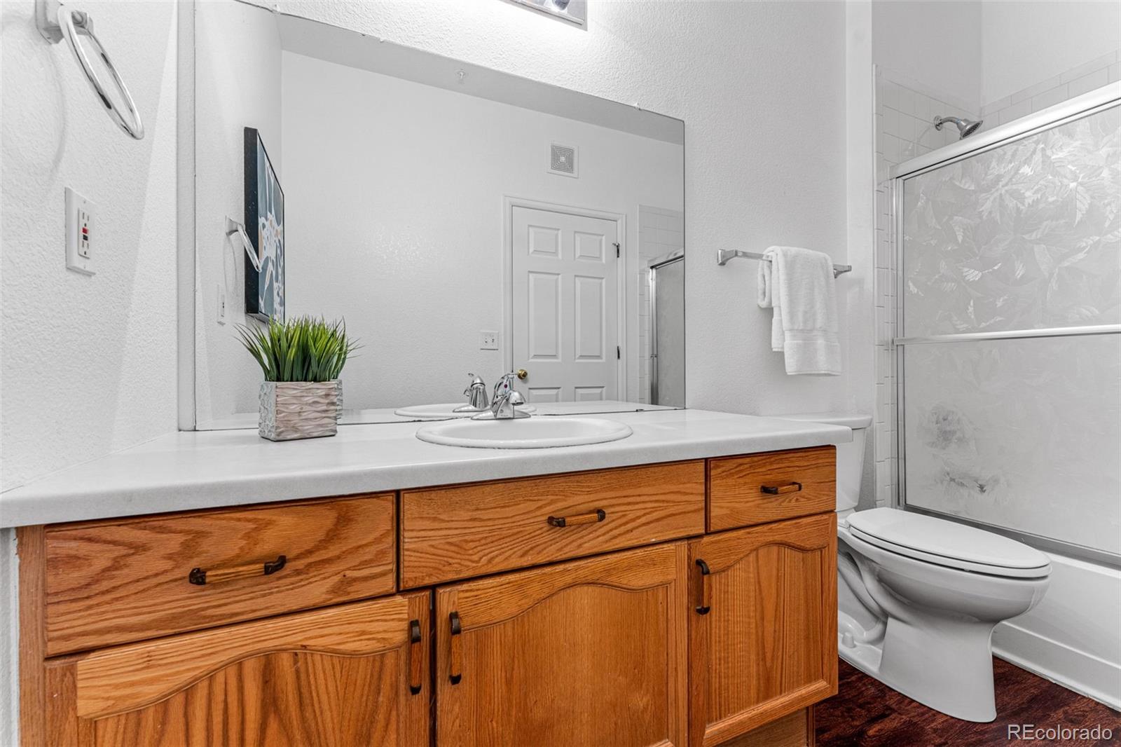 14221 E 1st Drive Unit: 101
