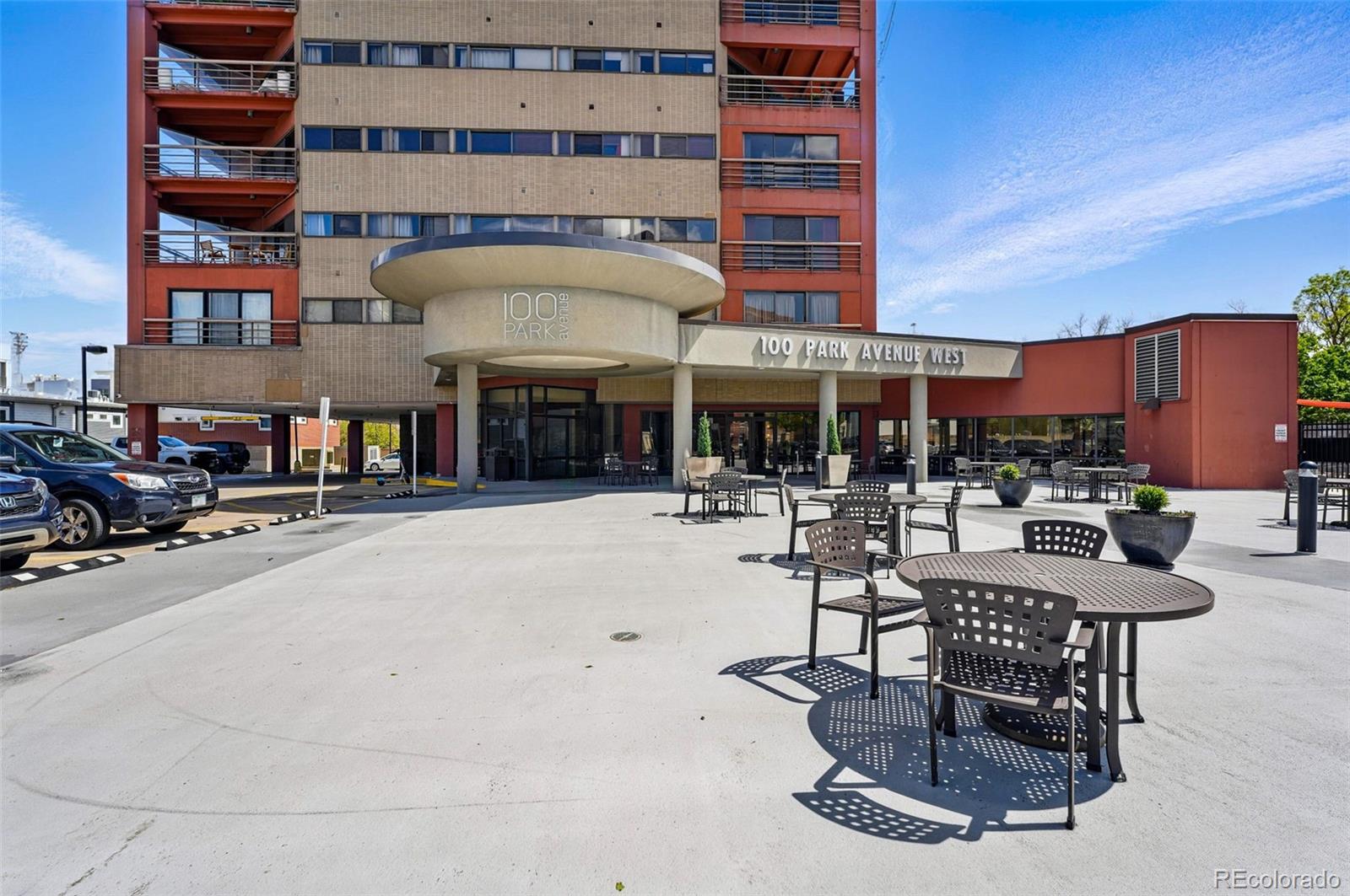 100 Park Avenue Unit: 907