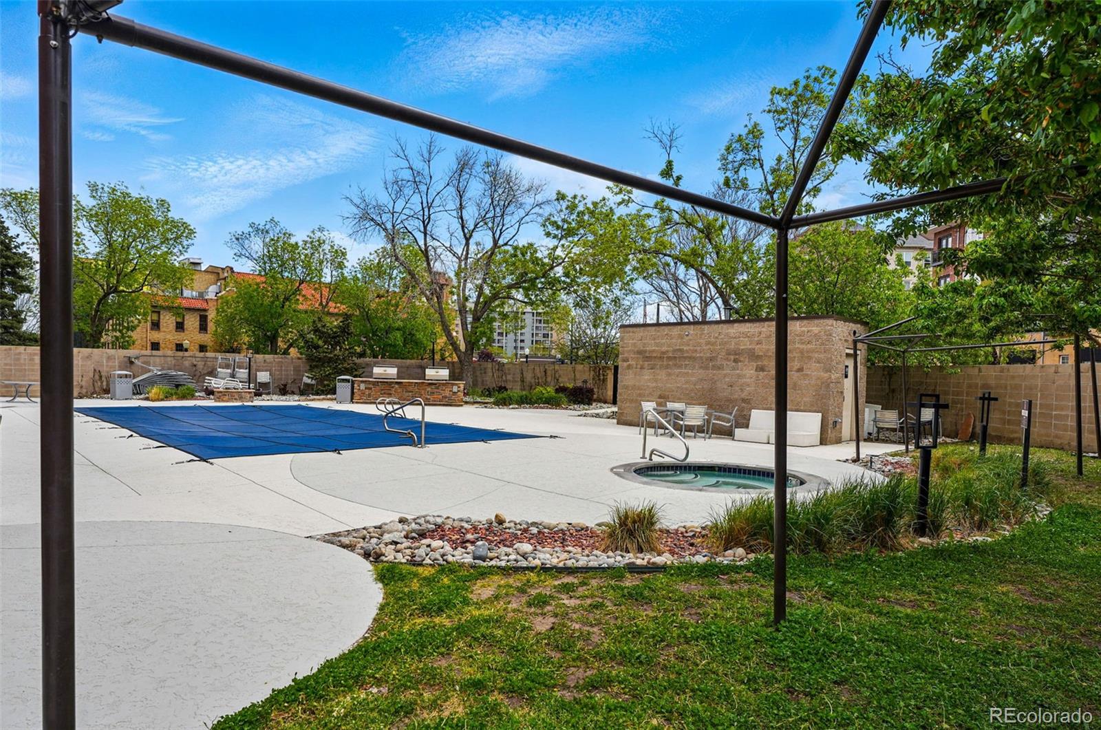 100 Park Avenue Unit: 907