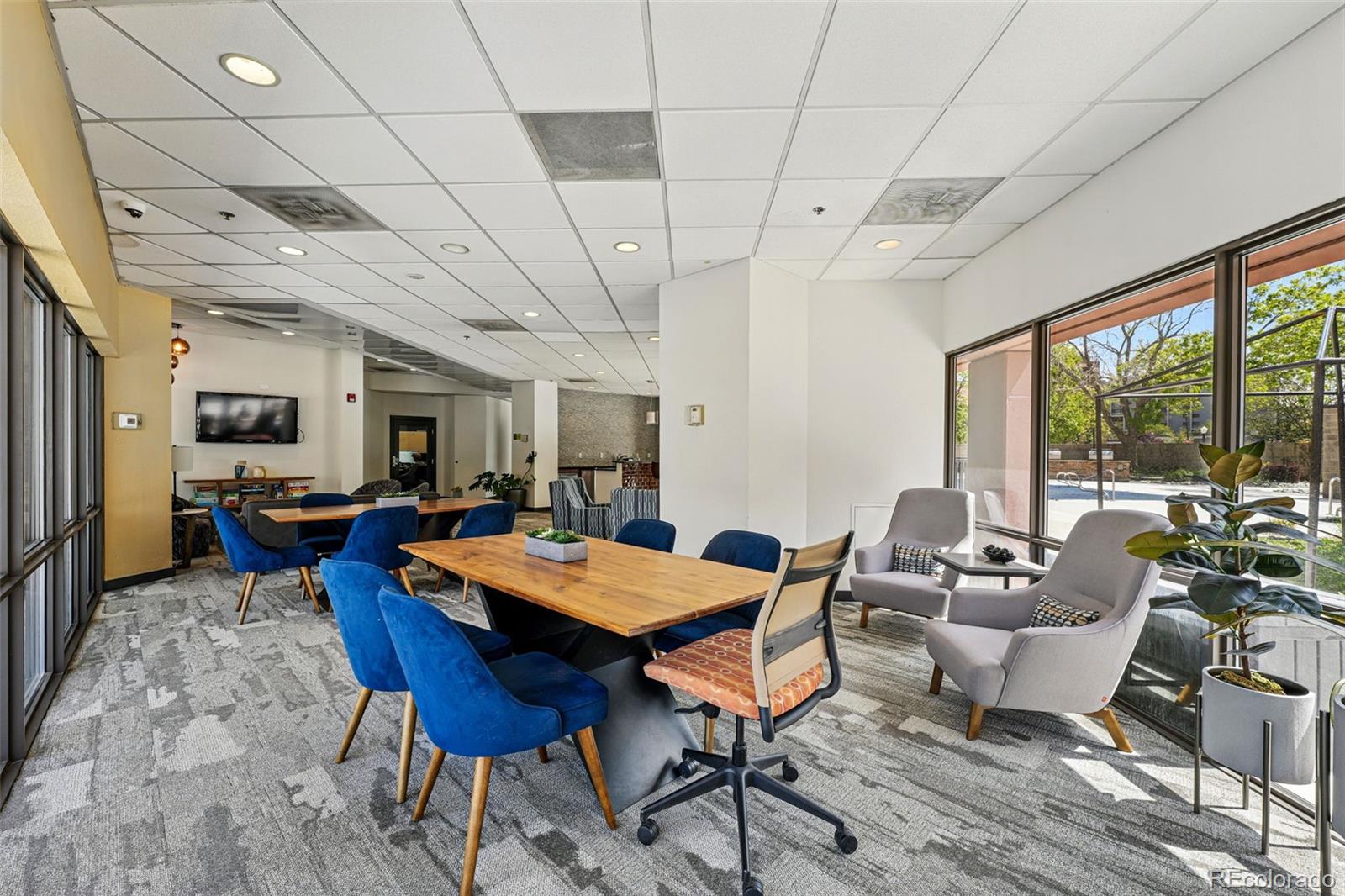 100 Park Avenue Unit: 907