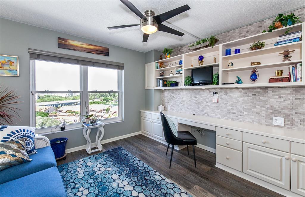 4900 BRITTANY DR S #911
