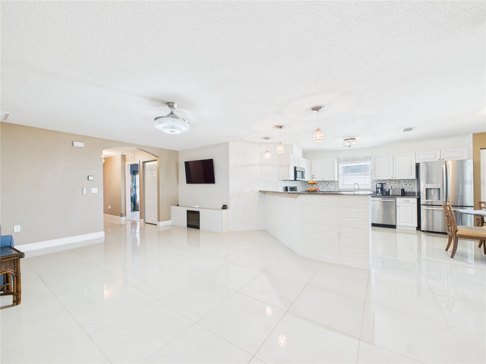1405 BLOSSOM BAYOU CIR