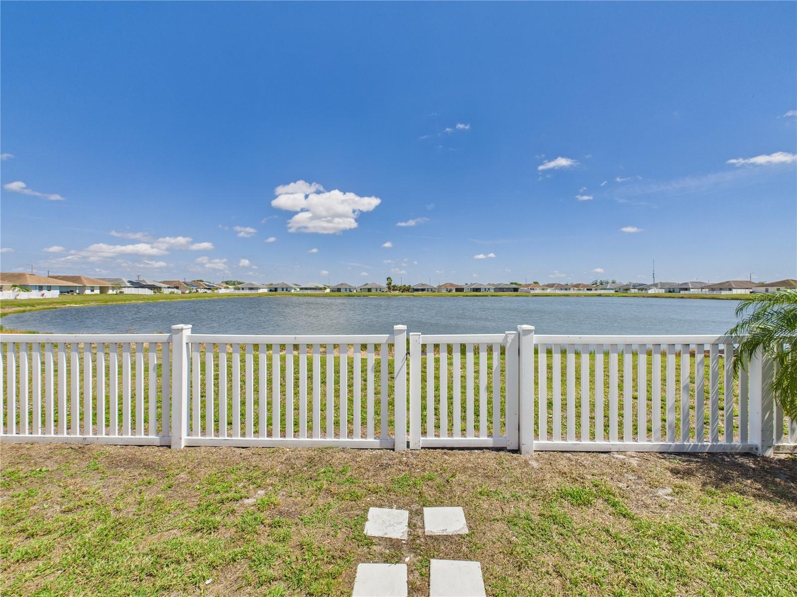 1405 BLOSSOM BAYOU CIR