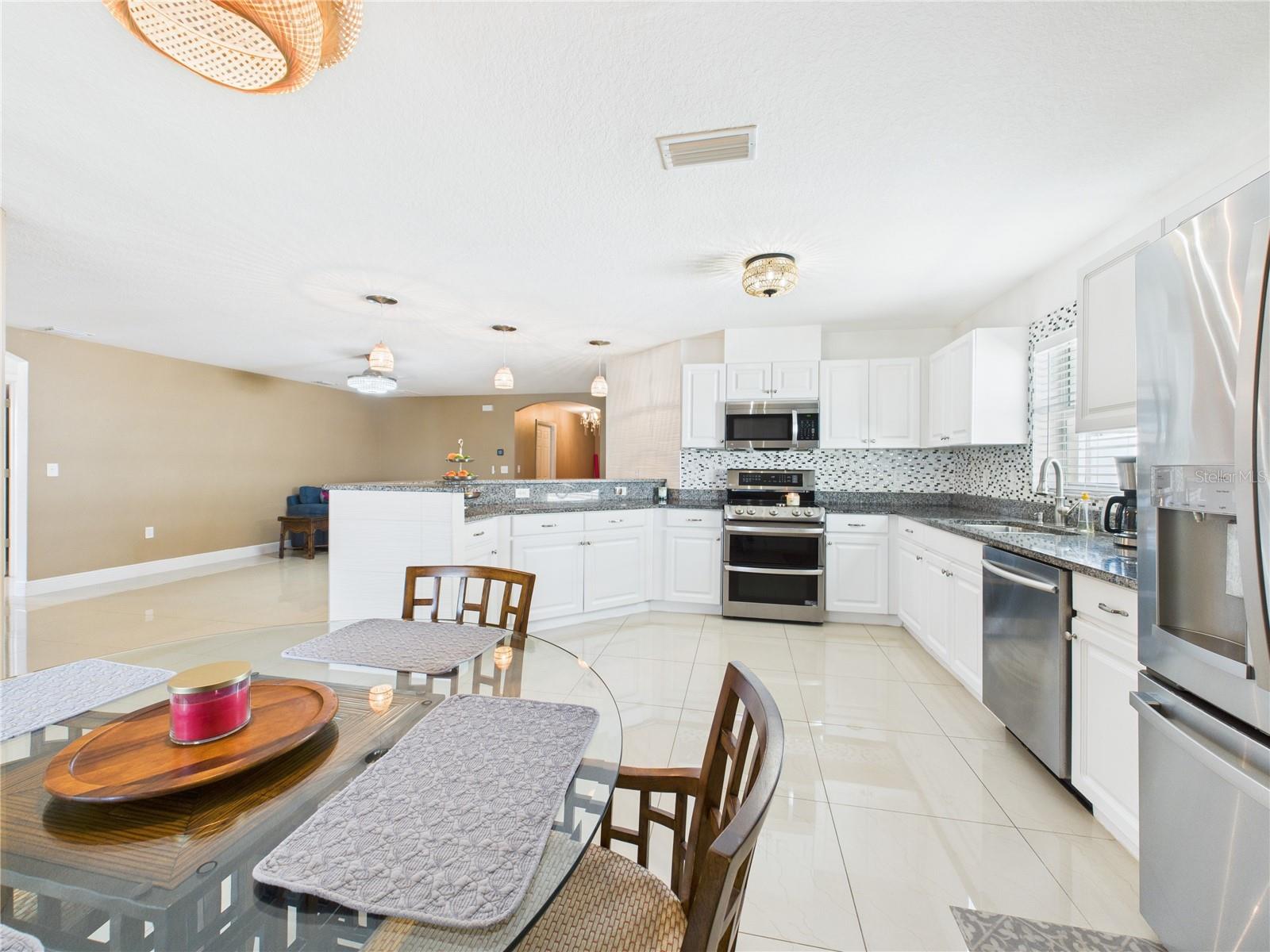 1405 BLOSSOM BAYOU CIR