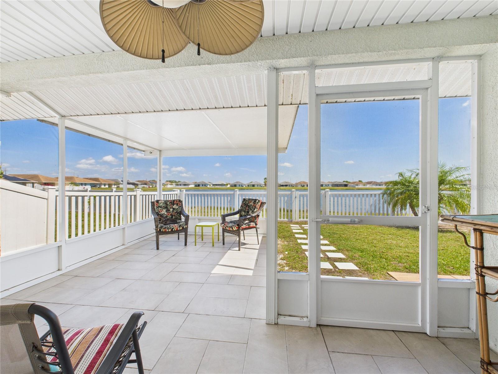 1405 BLOSSOM BAYOU CIR