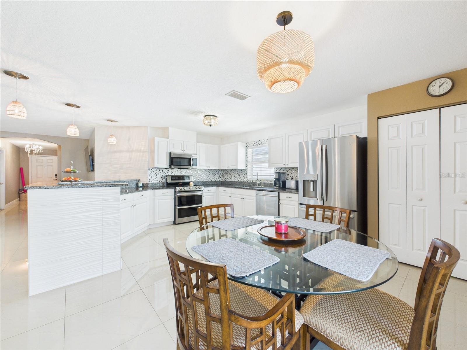 1405 BLOSSOM BAYOU CIR