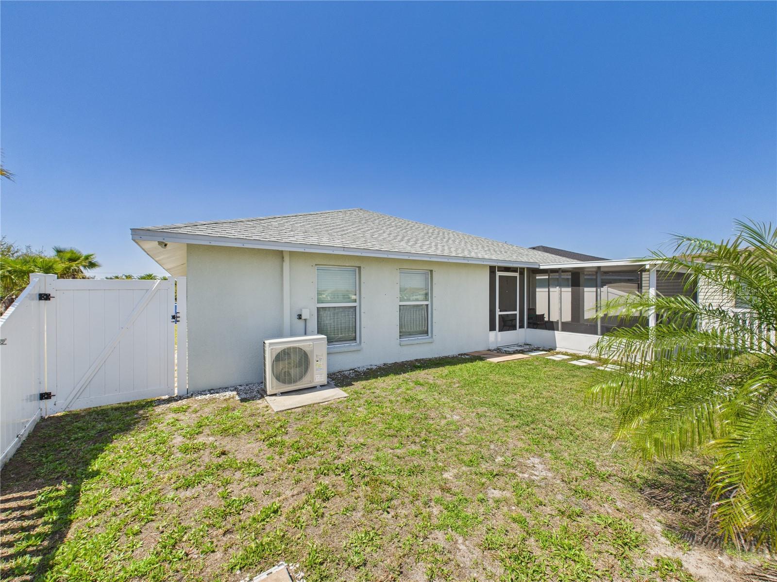 1405 BLOSSOM BAYOU CIR