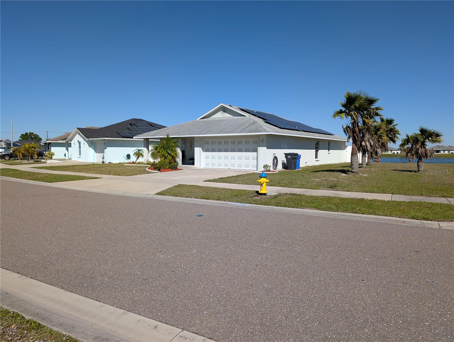 1405 BLOSSOM BAYOU CIR
