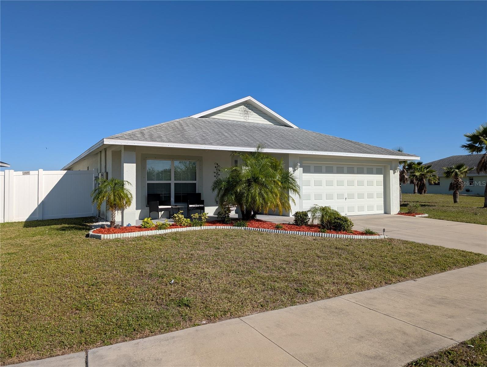 1405 BLOSSOM BAYOU CIR