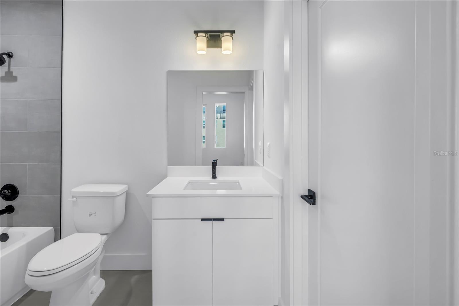 556 DR MARTIN LUTHER KING JR ST S