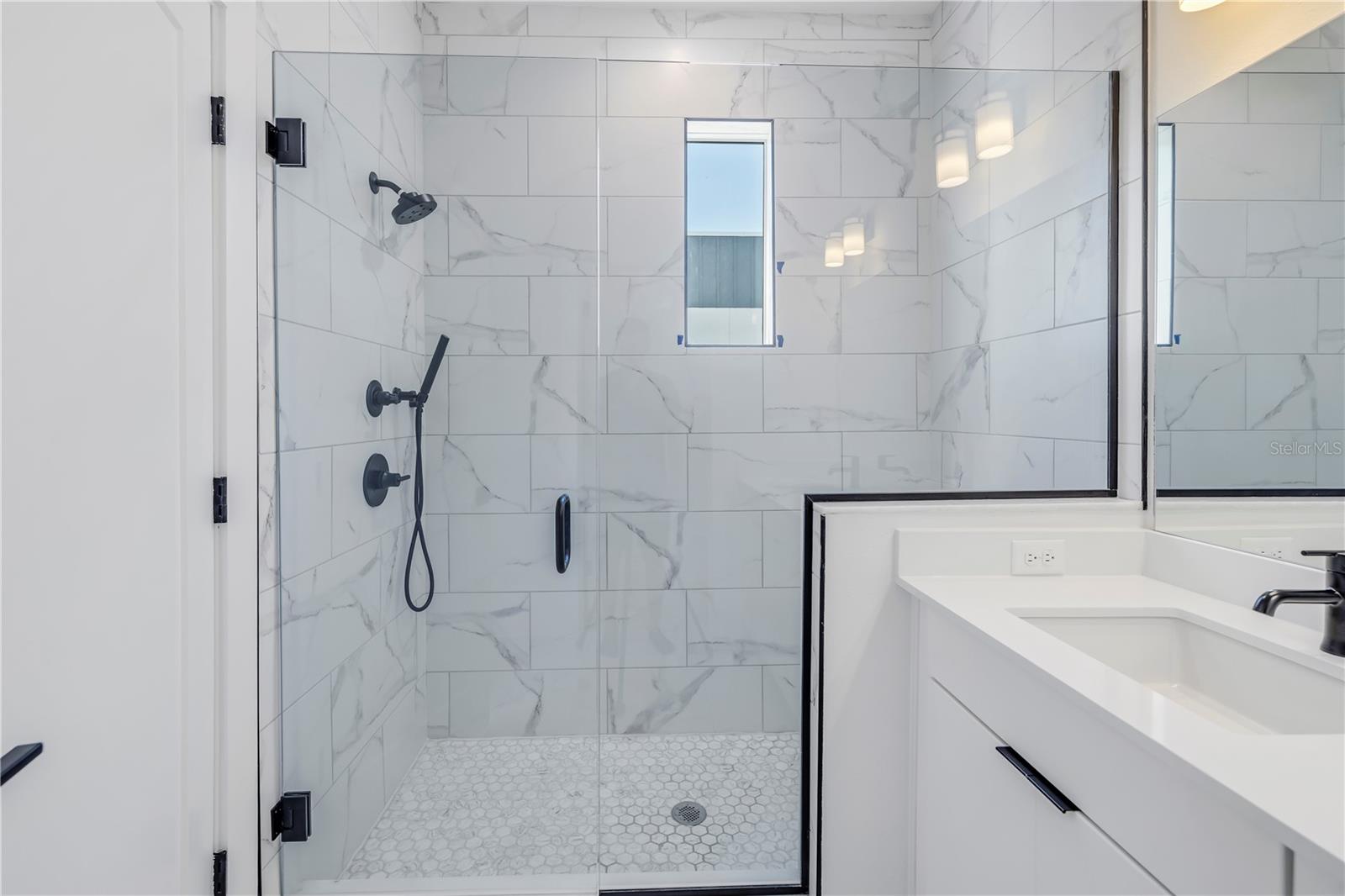 556 DR MARTIN LUTHER KING JR ST S