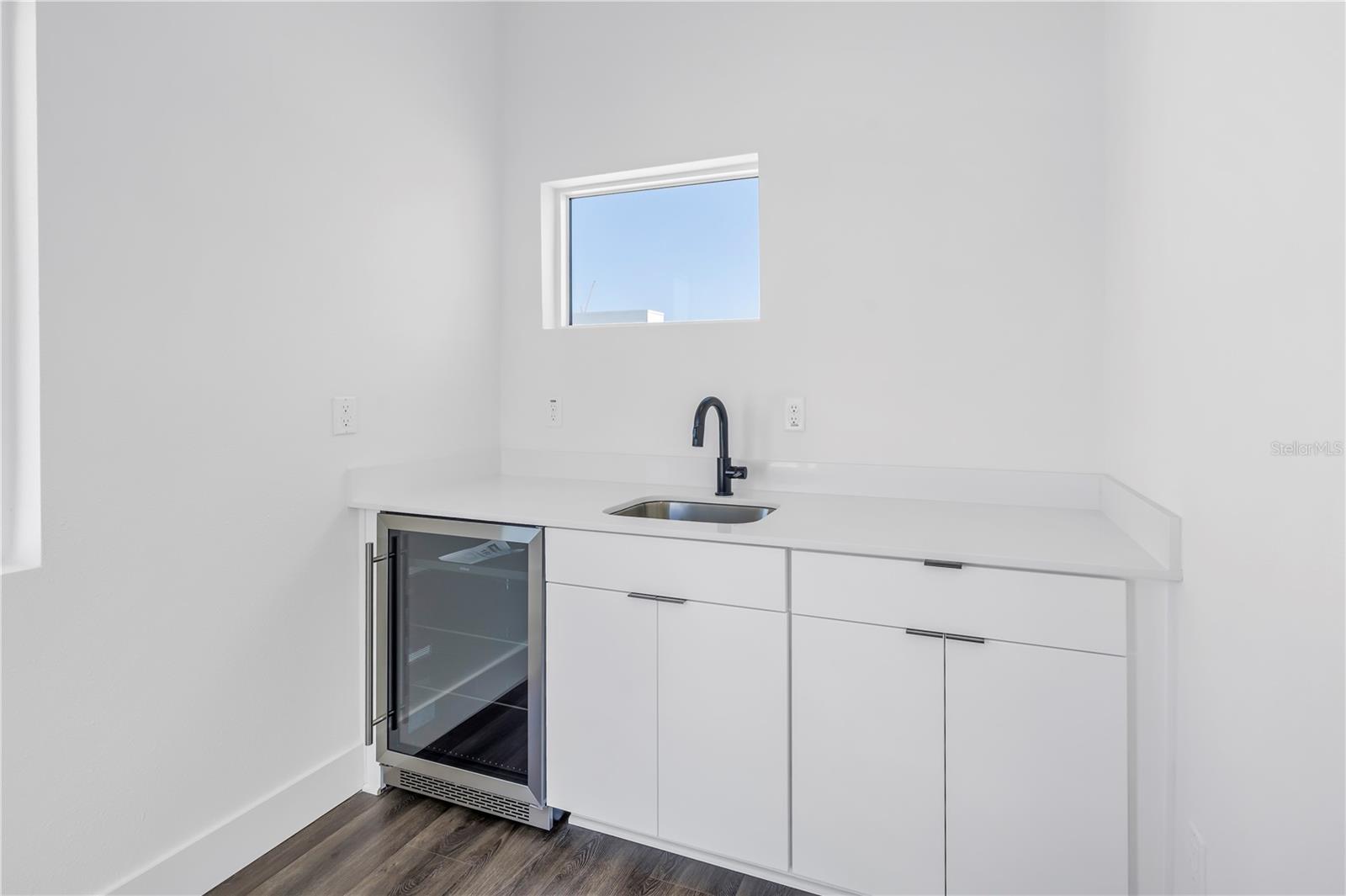 556 DR MARTIN LUTHER KING JR ST S