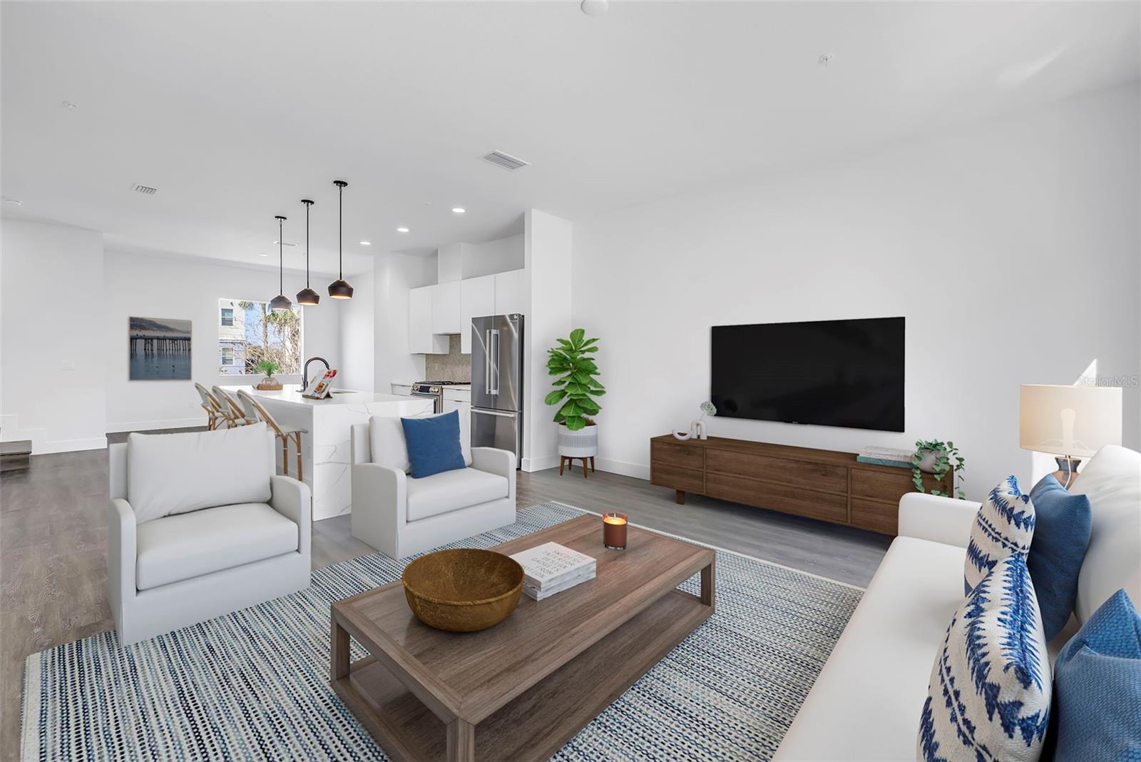 556 DR MARTIN LUTHER KING JR ST S