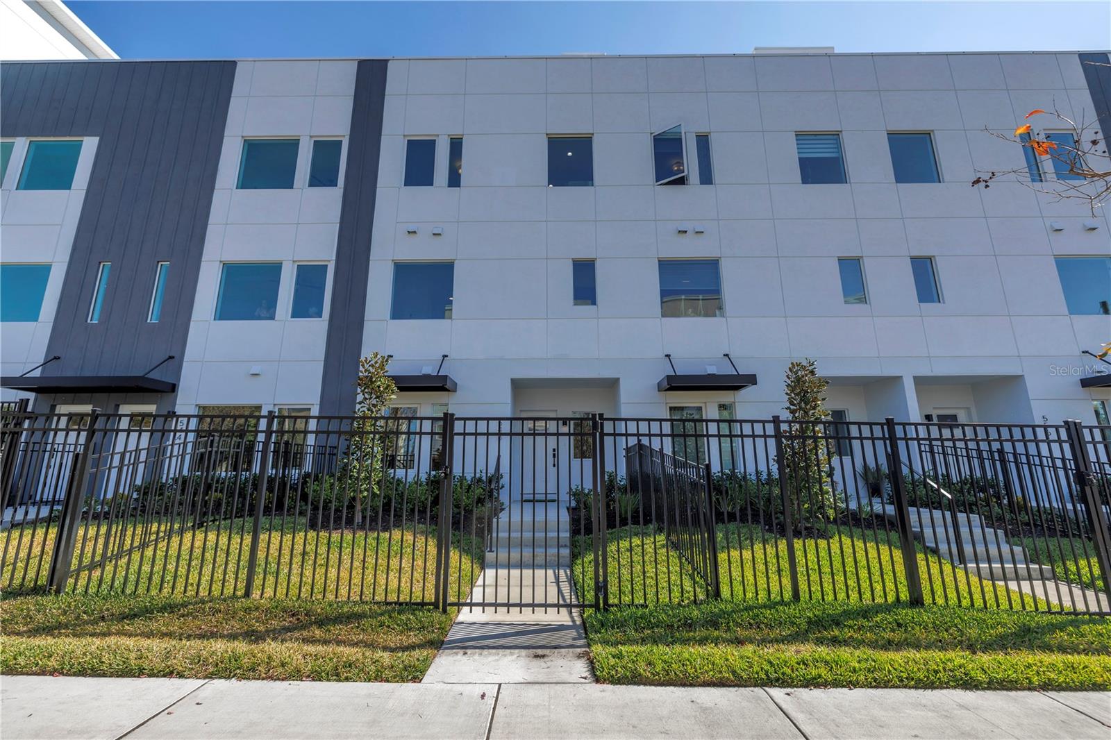 556 DR MARTIN LUTHER KING JR ST S