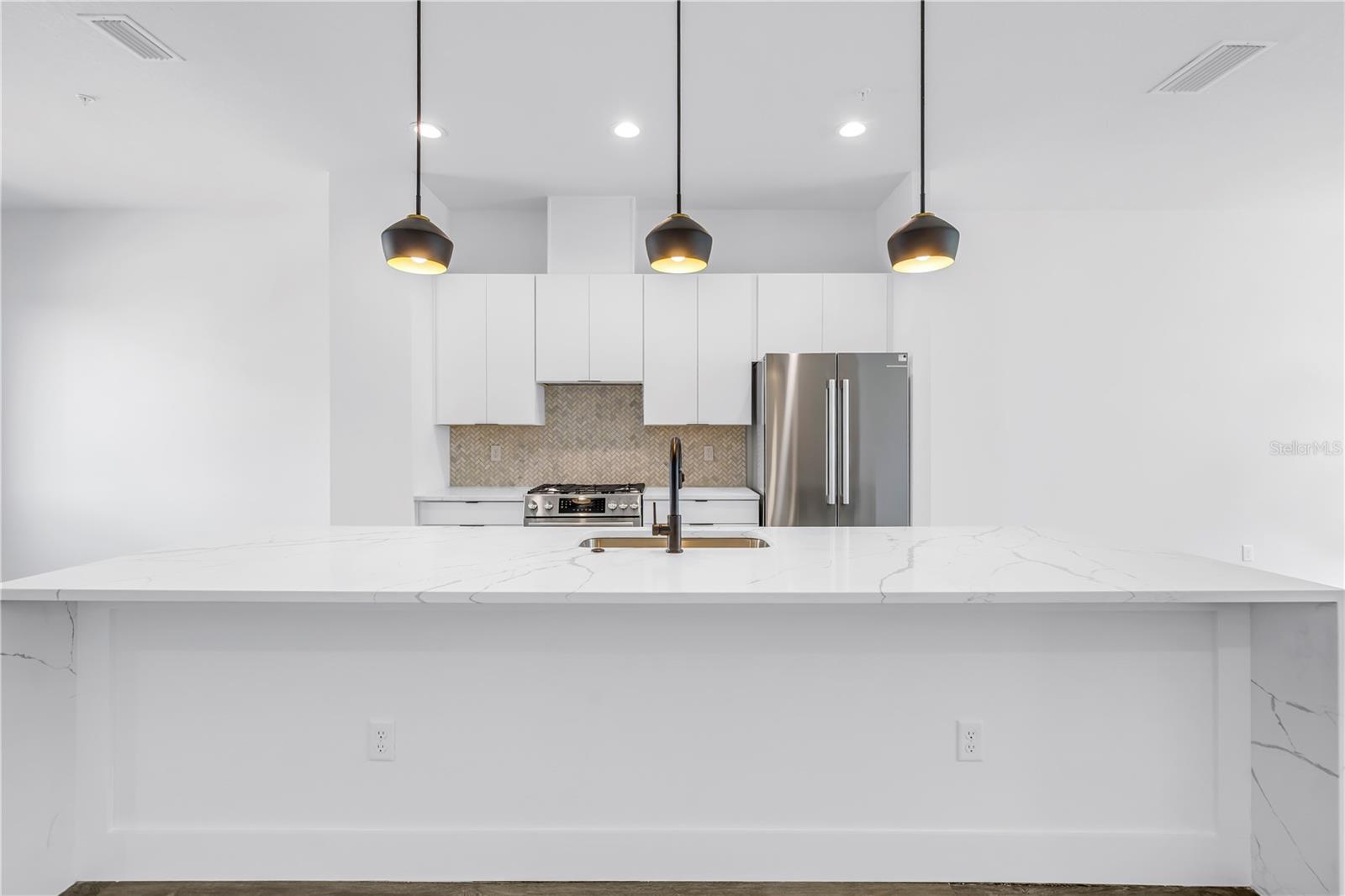 556 DR MARTIN LUTHER KING JR ST S