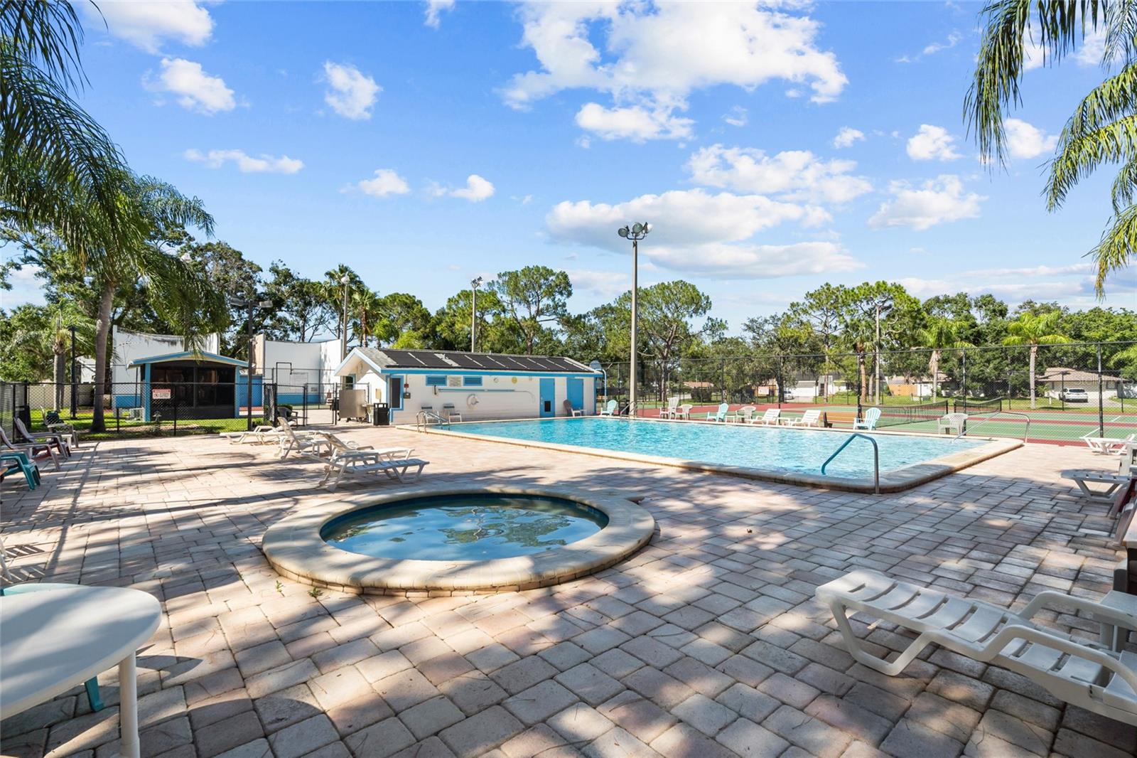 120 EDGEWOOD CT