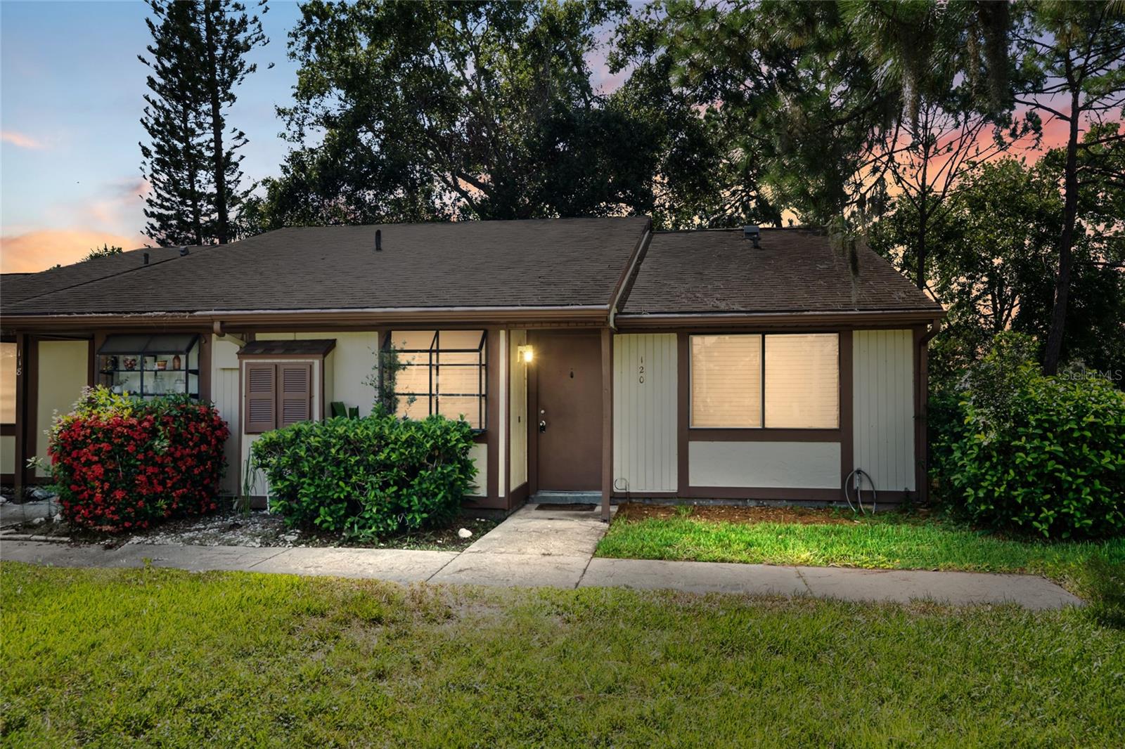 120 EDGEWOOD CT