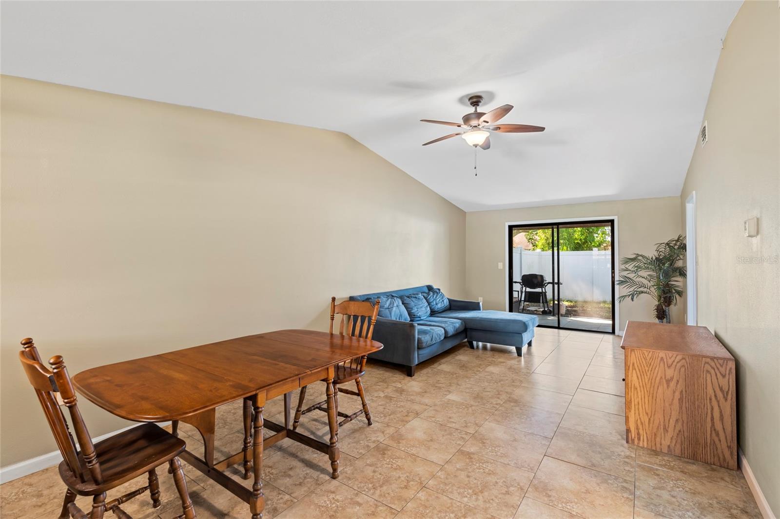 120 EDGEWOOD CT