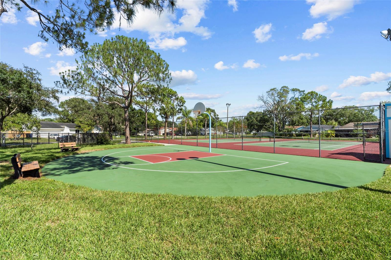 120 EDGEWOOD CT