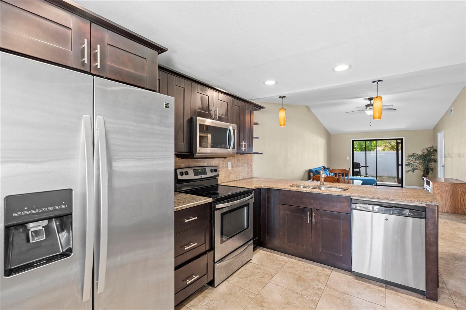 120 EDGEWOOD CT