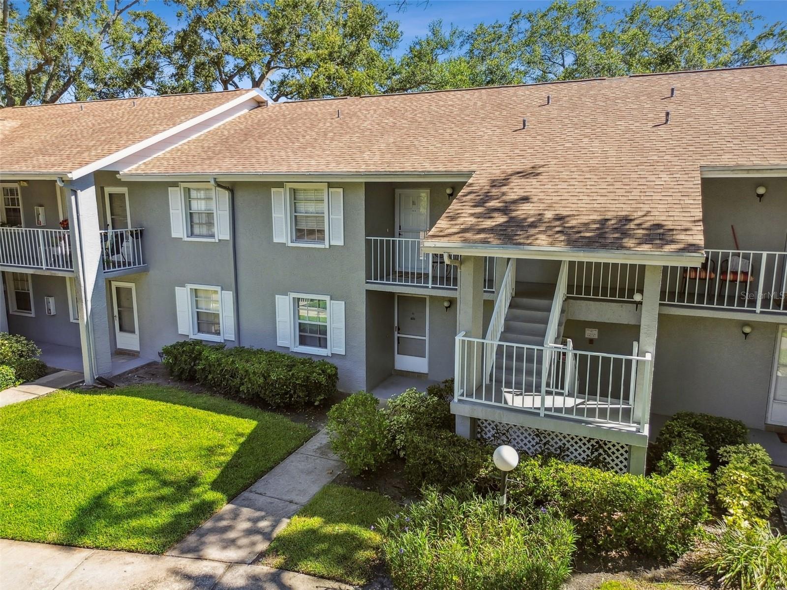 1420 OAK HILL DR #203