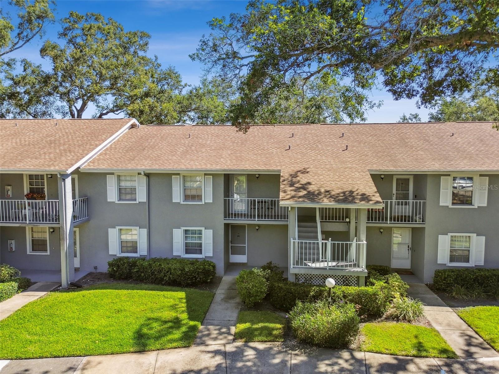 1420 OAK HILL DR #203