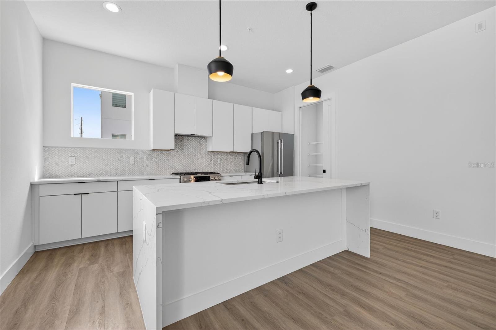 536 DR. MARTIN LUTHER KING JR ST S