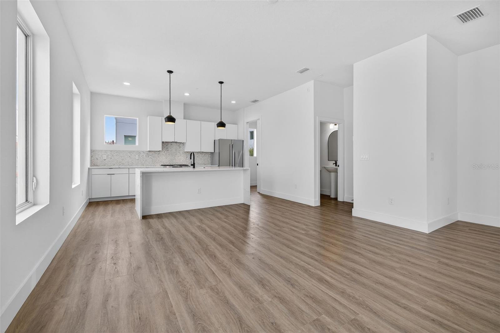 536 DR. MARTIN LUTHER KING JR ST S