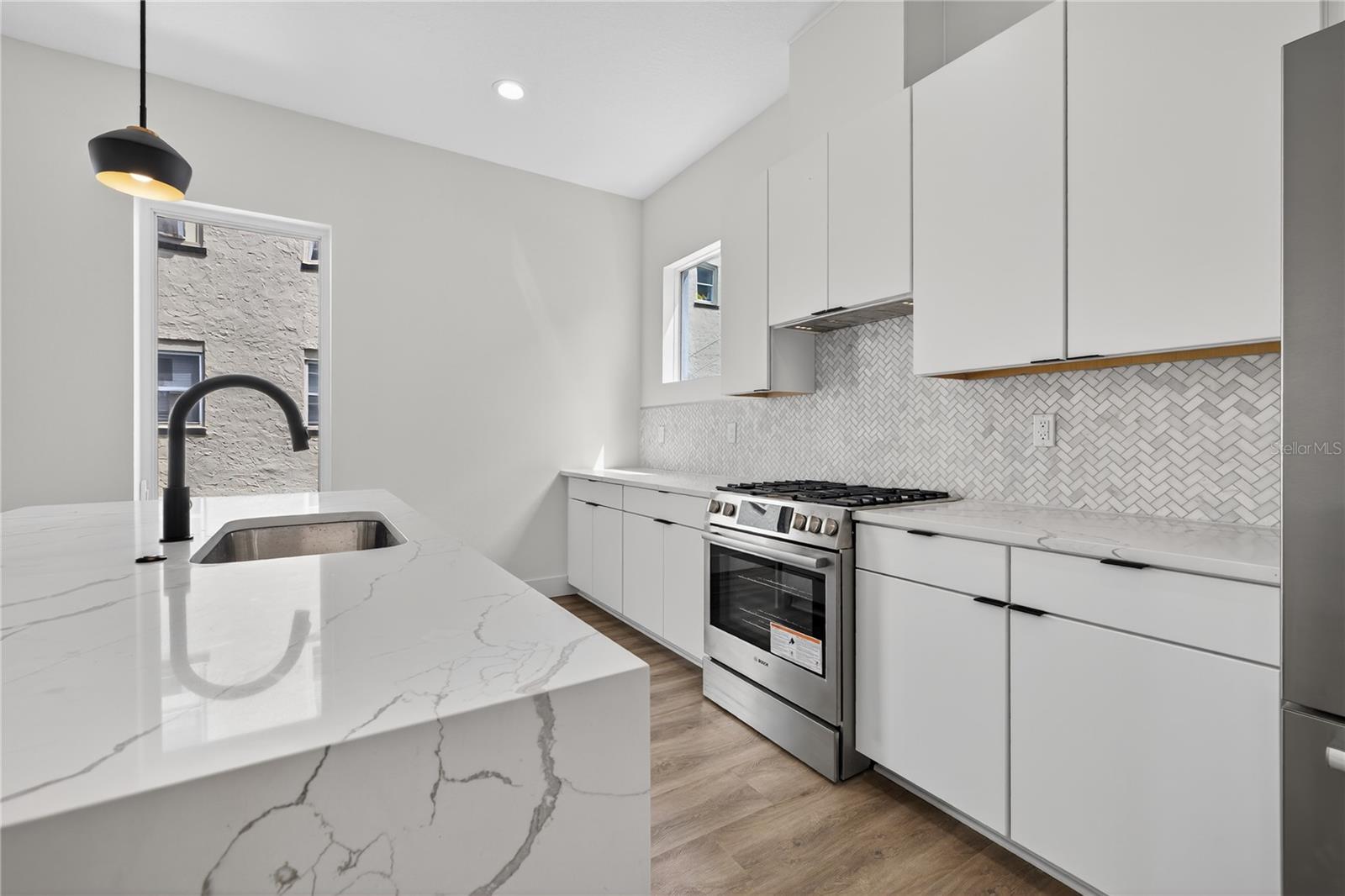 536 DR. MARTIN LUTHER KING JR ST S