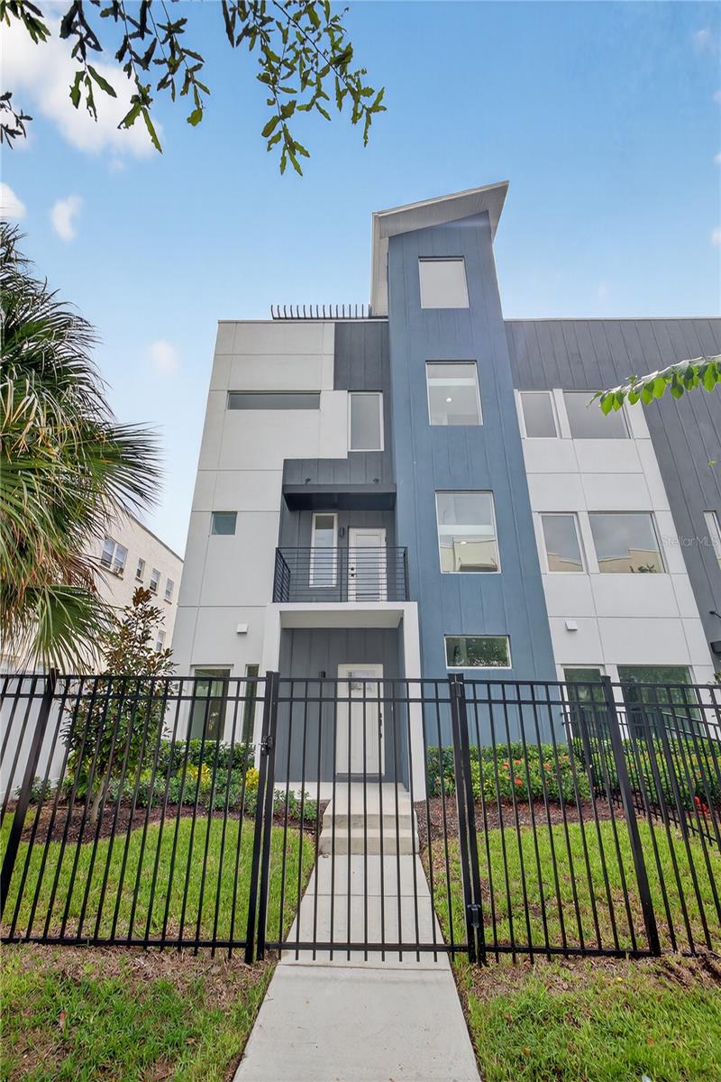 536 DR. MARTIN LUTHER KING JR ST S