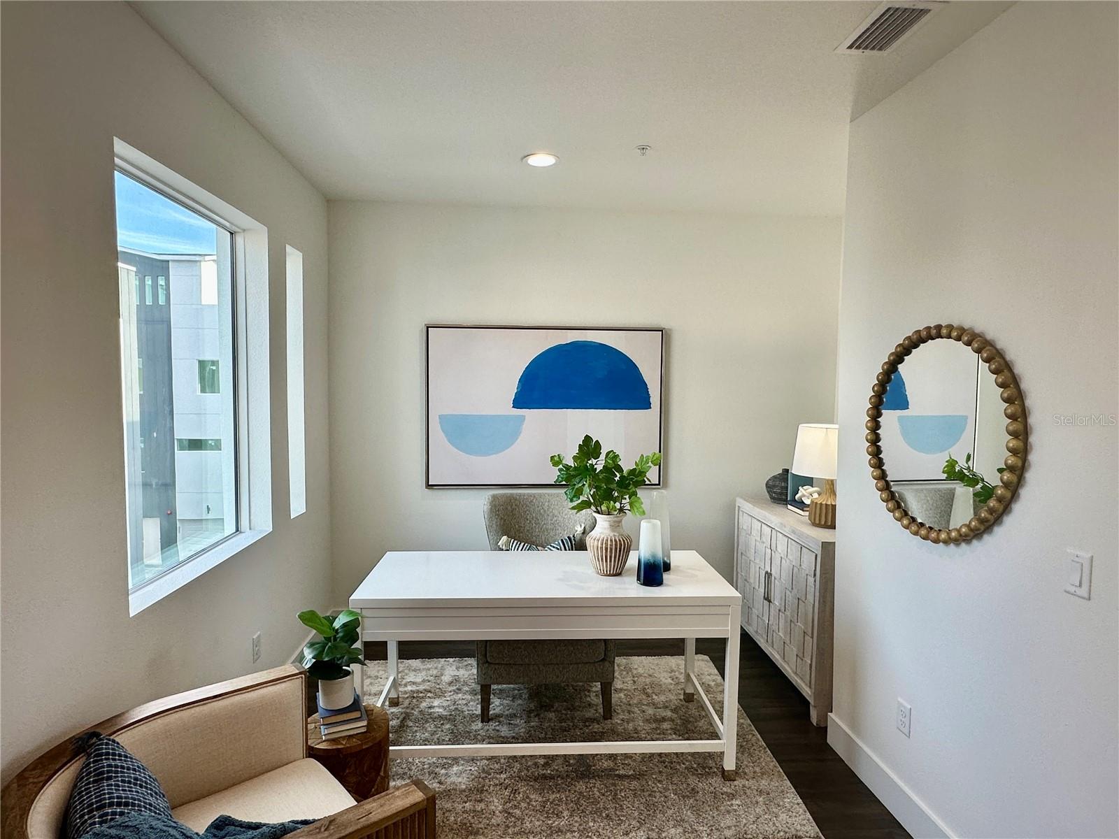 560 DR MARTIN LUTHER KING JR ST S