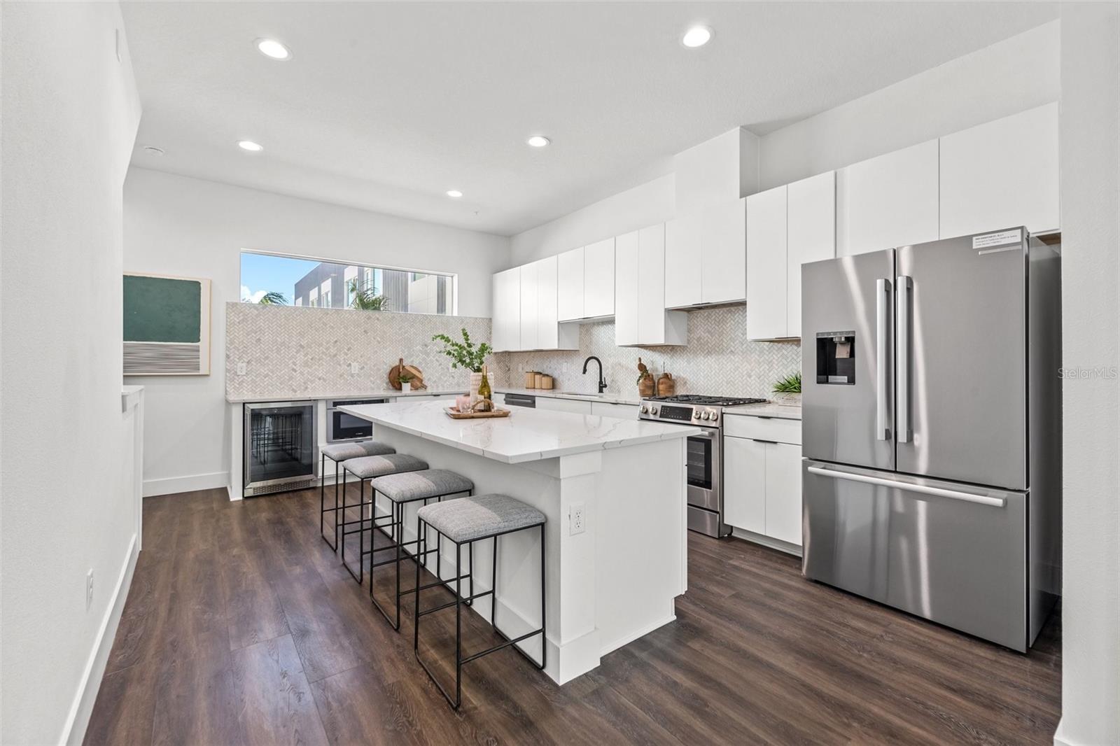 560 DR MARTIN LUTHER KING JR ST S