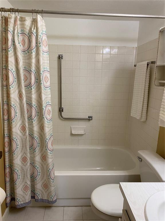 2465 NORTHSIDE DR #703