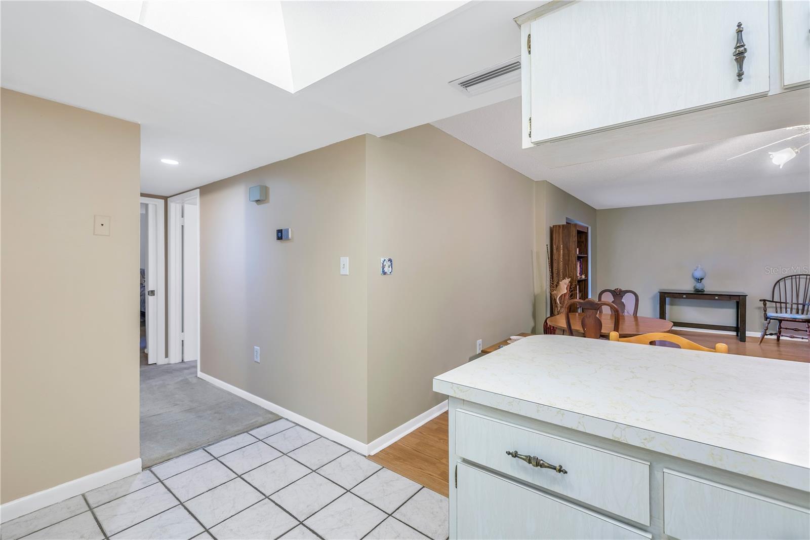 10425 LARCHMONT PL N