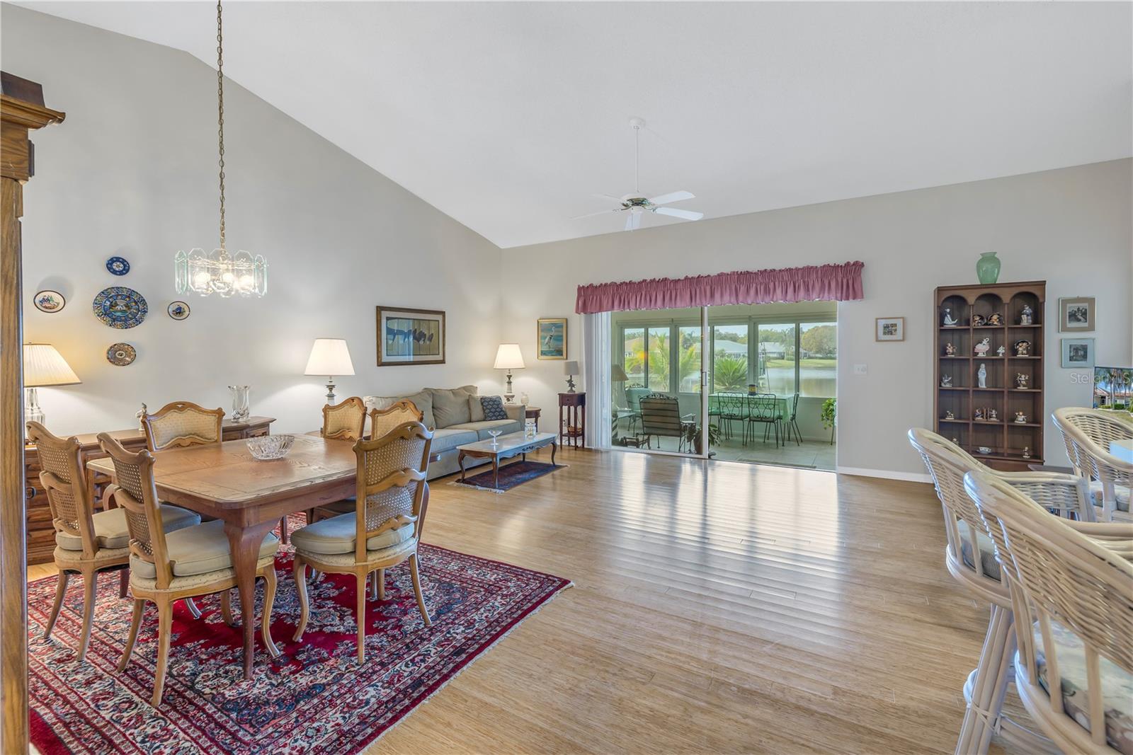 1123 MCDANIEL ST #29