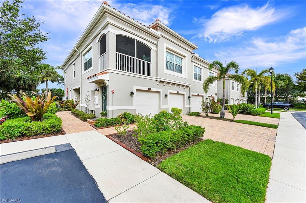 23400 Alamanda DR Unit: 201