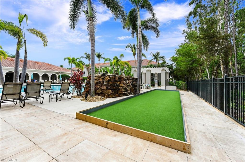 23400 Alamanda DR Unit: 201
