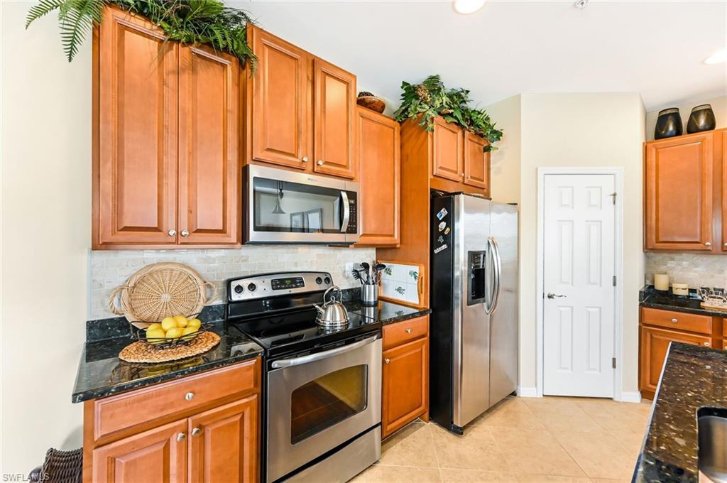 23400 Alamanda DR Unit: 201