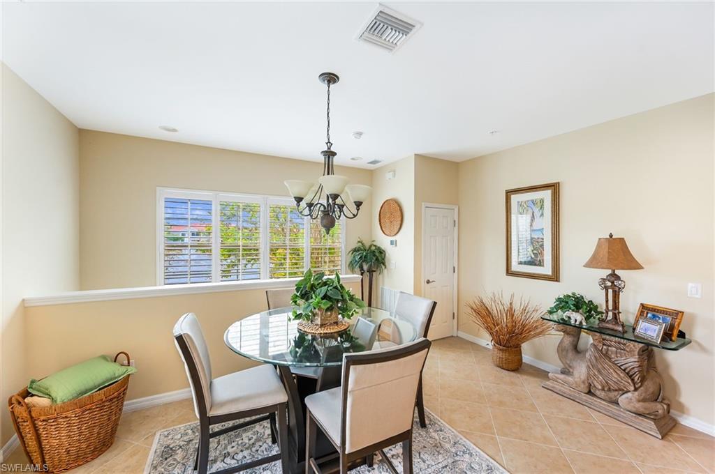 23400 Alamanda DR Unit: 201