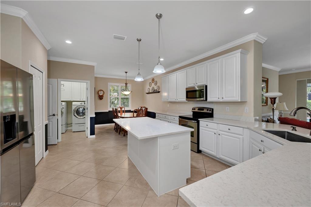 3926 Sapphire WAY