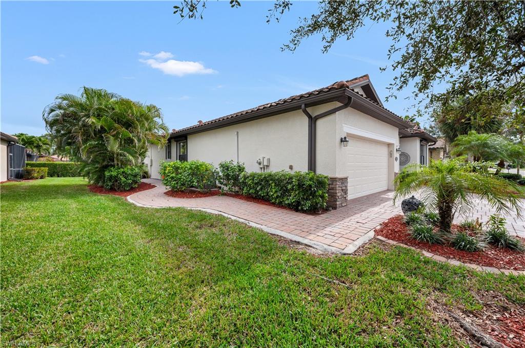3926 Sapphire WAY