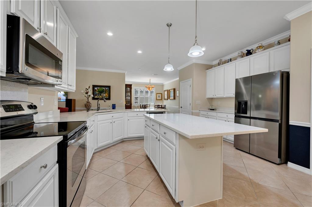 3926 Sapphire WAY