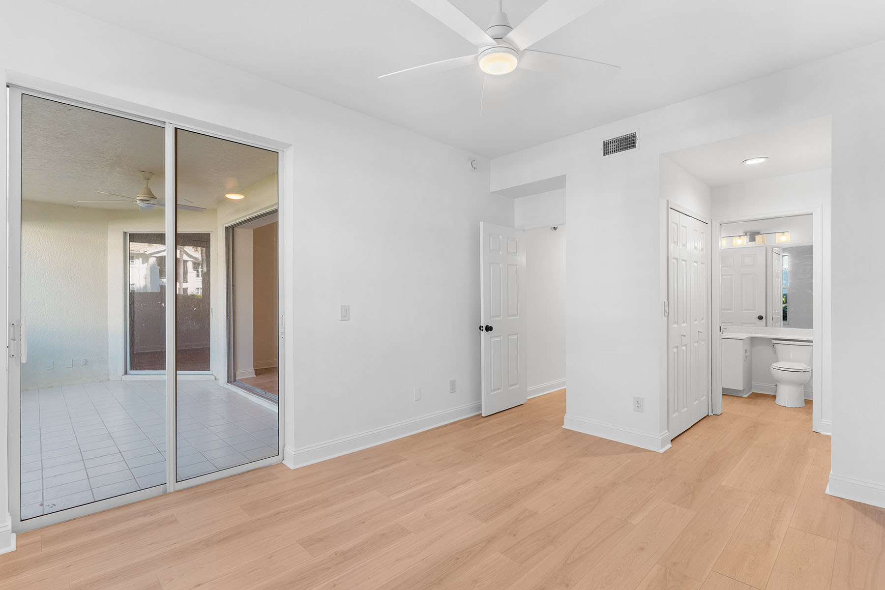 6835 San Marino Drive , 809A