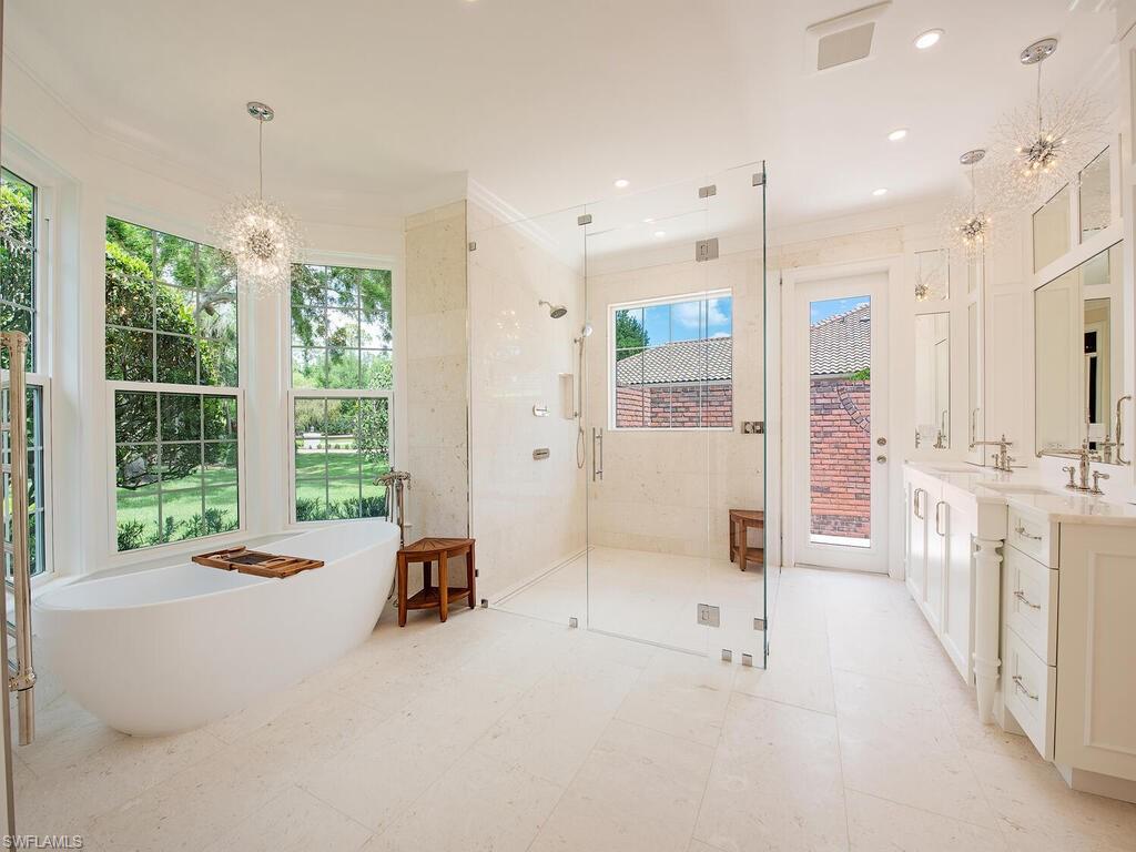 4756 Pond Apple DR N