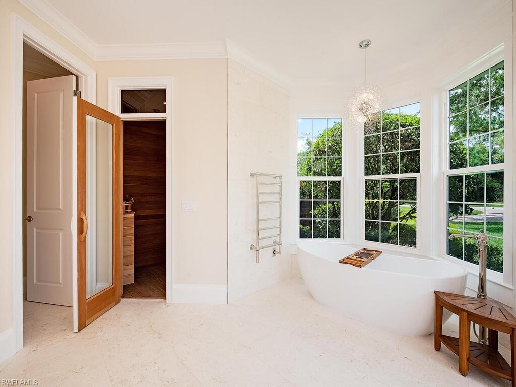 4756 Pond Apple DR N