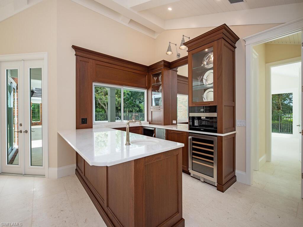 4756 Pond Apple DR N