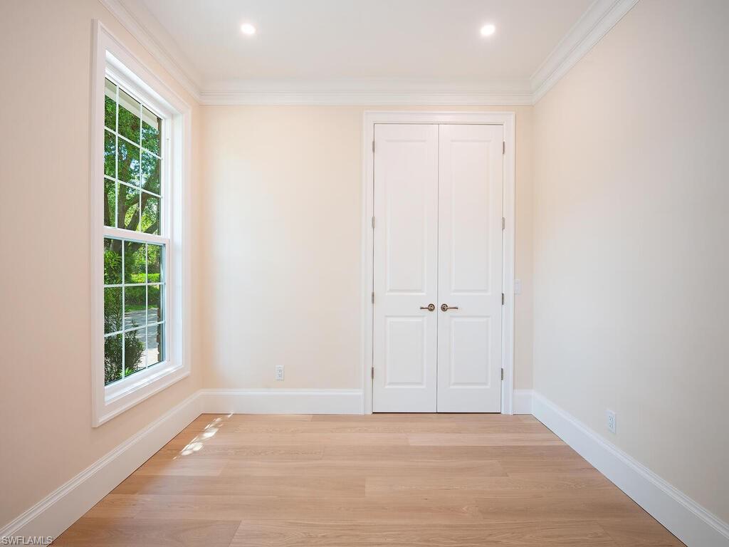 4756 Pond Apple DR N