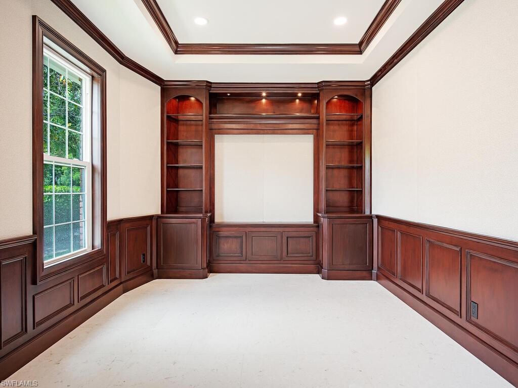 4756 Pond Apple DR N